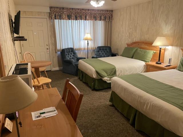 June Lake Motel Bagian luar foto