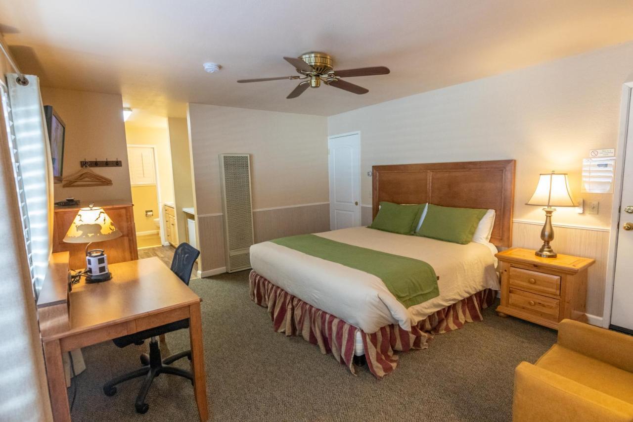 June Lake Motel Bagian luar foto