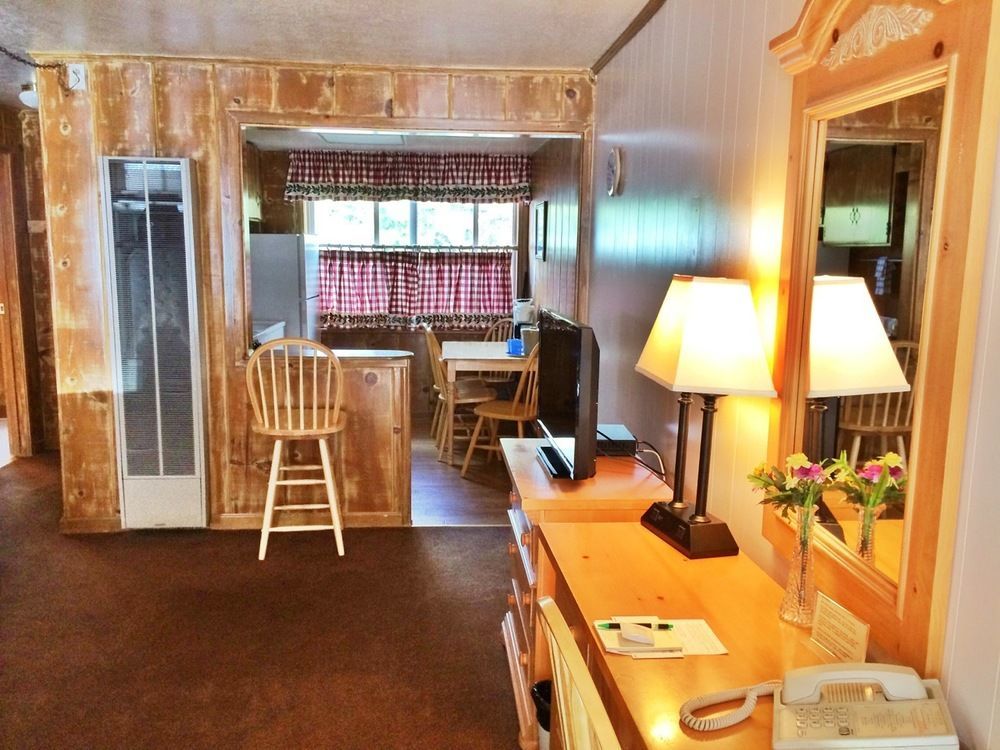 June Lake Motel Bagian luar foto